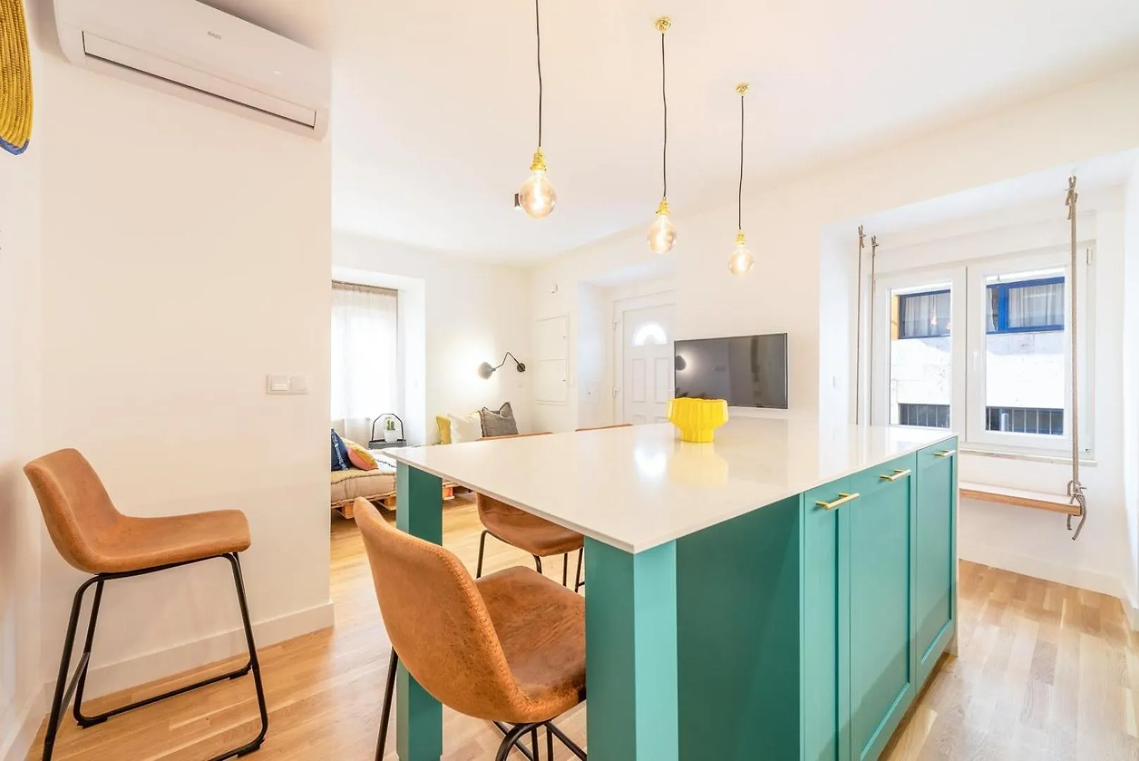 Guestready - Colourful And Modern Lxfactory Villa Lisbon Holiday home