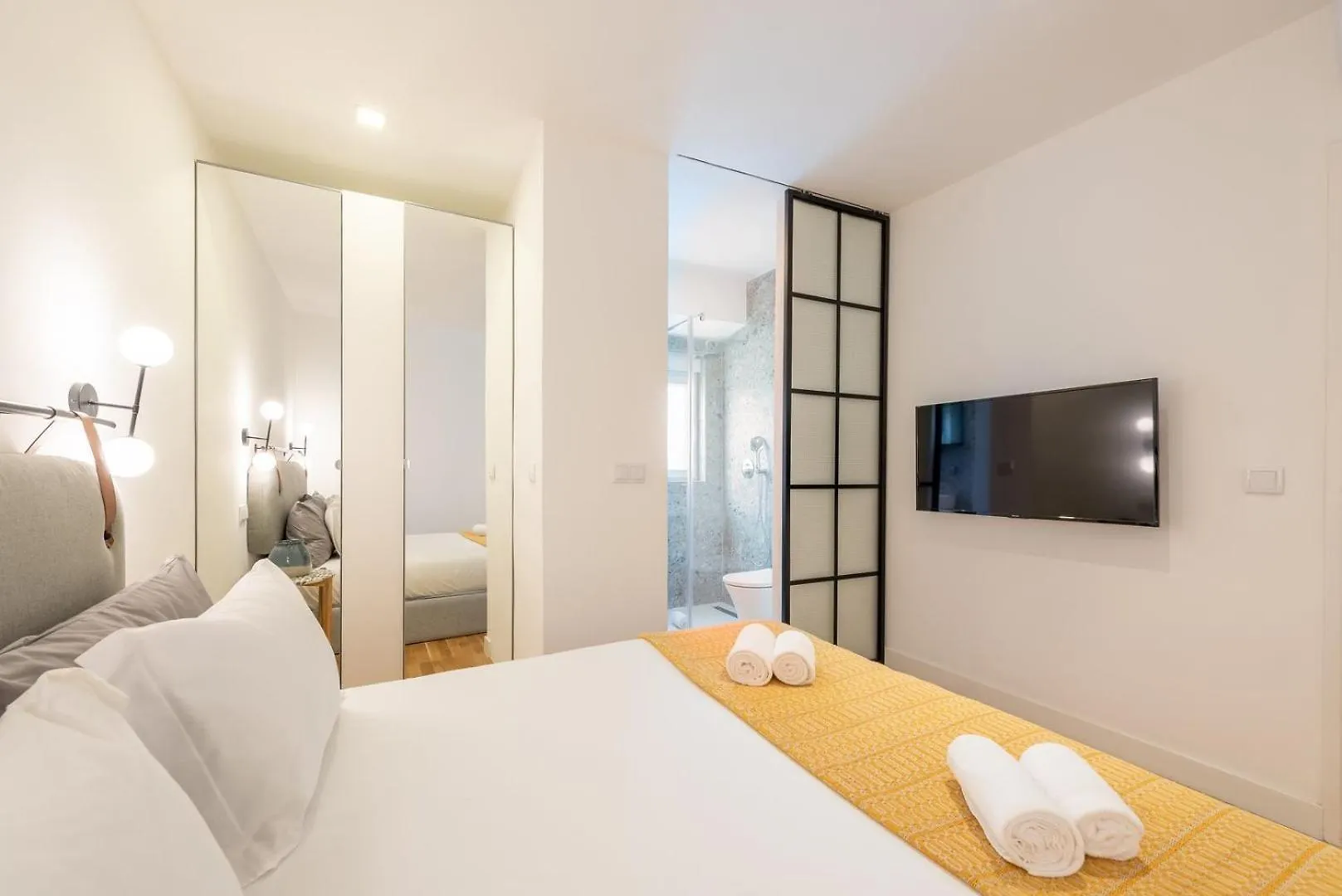 Holiday home Guestready - Colourful And Modern Lxfactory Villa Lisbon Portugal
