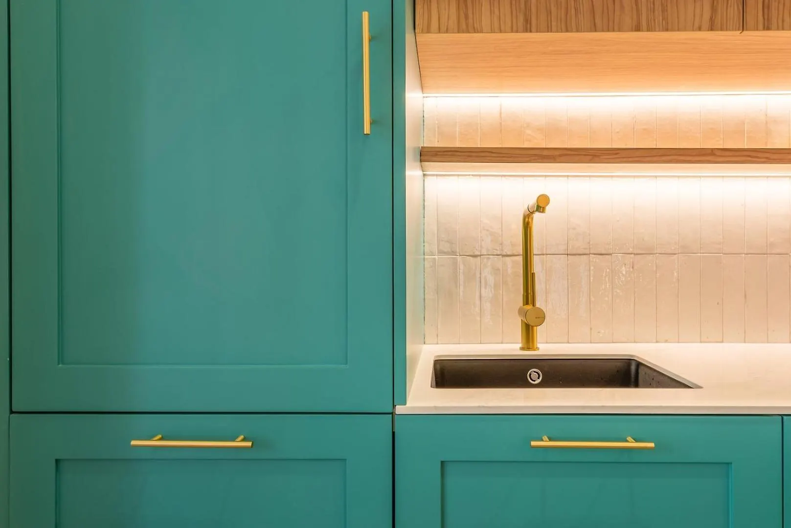 Holiday home Guestready - Colourful And Modern Lxfactory Villa Lisbon