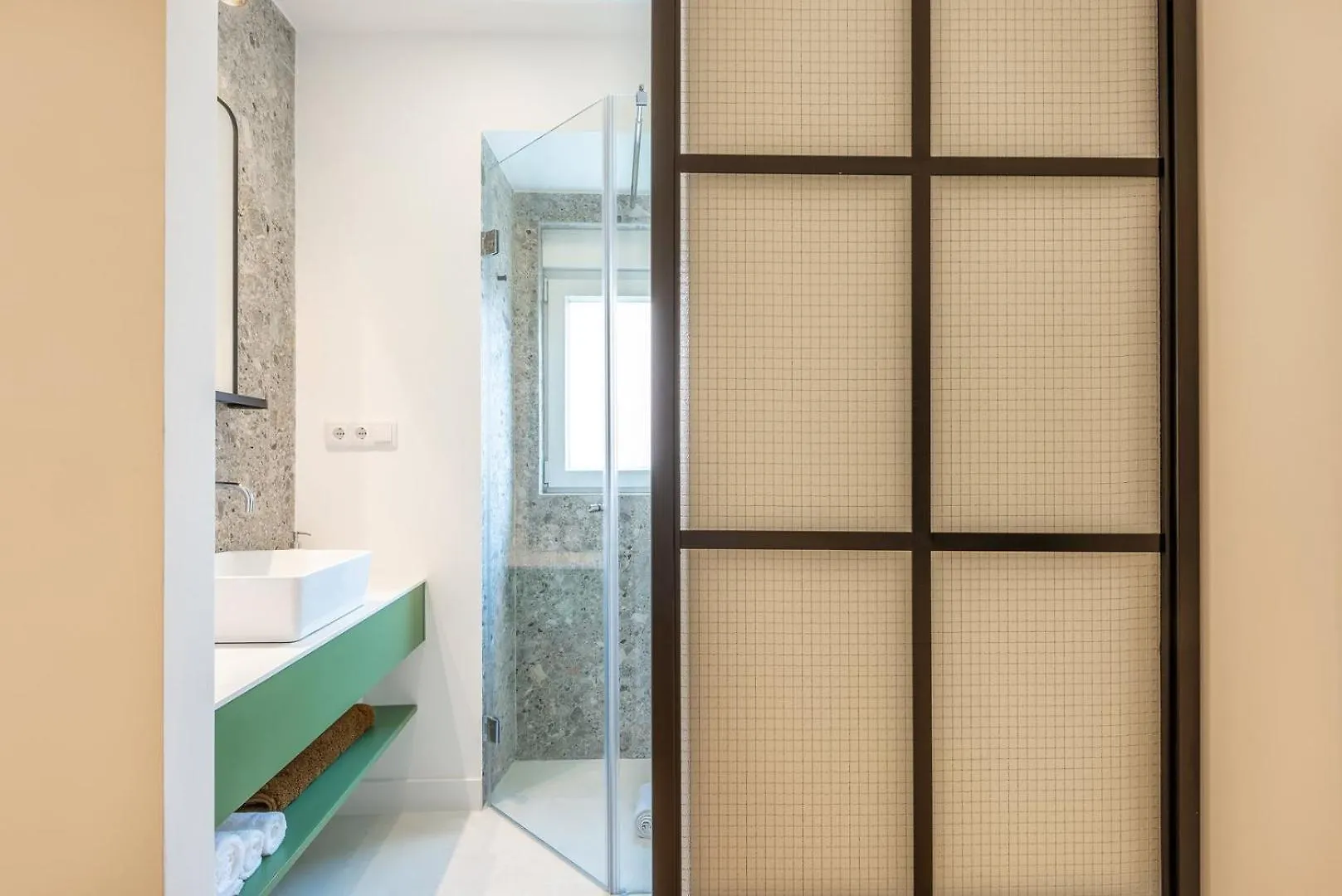 Guestready - Colourful And Modern Lxfactory Villa Lisbon