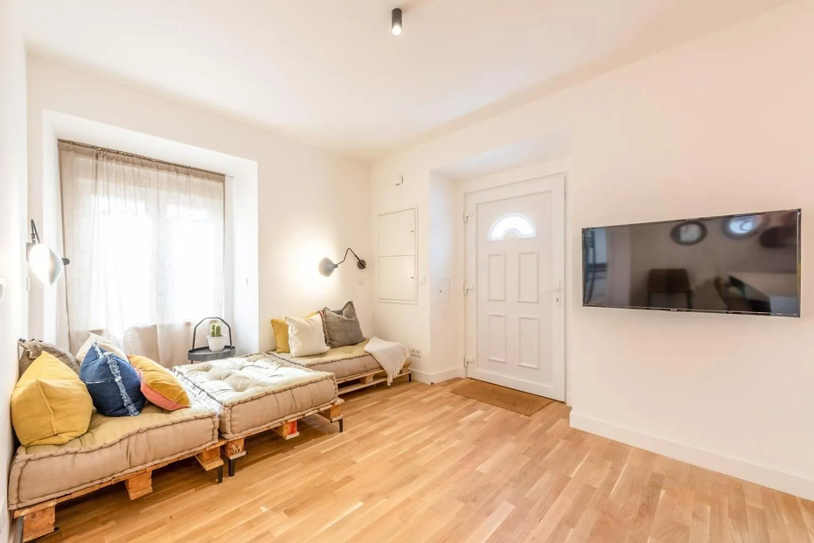 Guestready - Colourful And Modern Lxfactory Villa Lisbon Holiday home