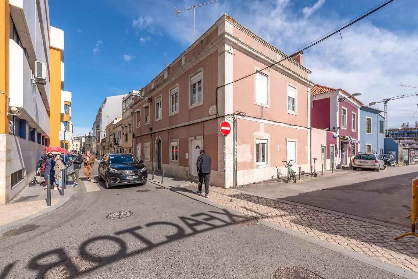 Guestready - Colourful And Modern Lxfactory Villa Lisbon