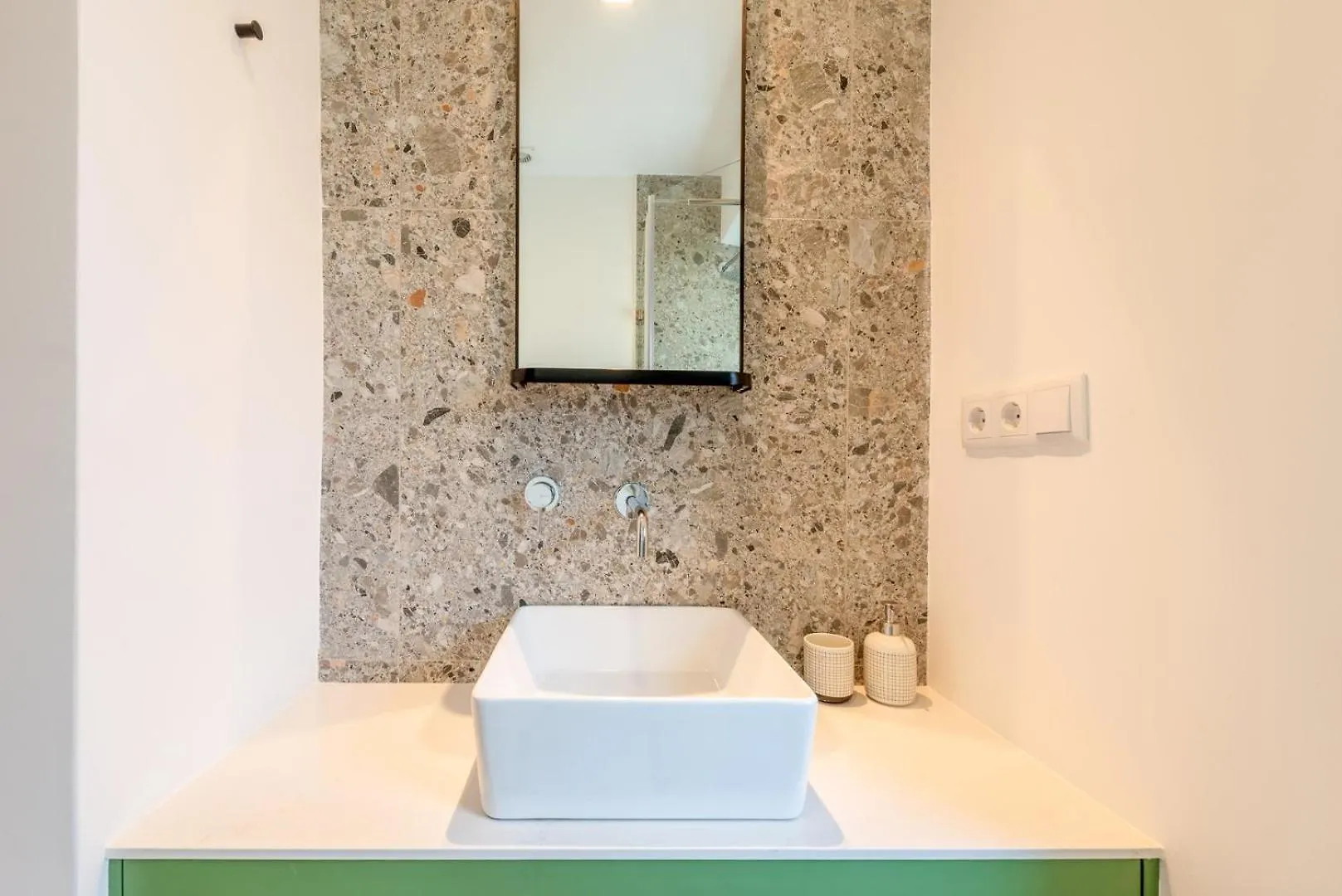 Guestready - Colourful And Modern Lxfactory Villa Lisbon Holiday home